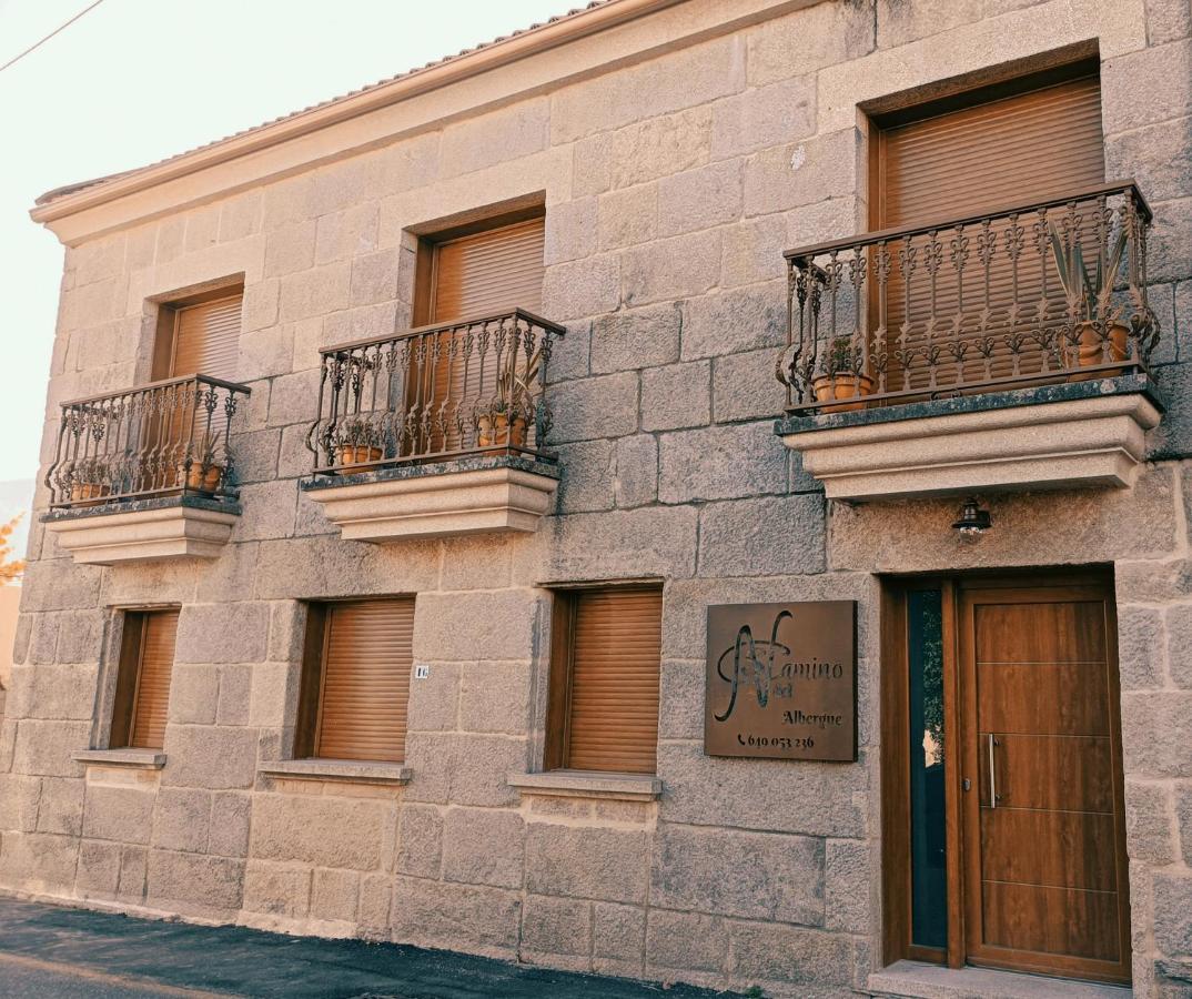 Albergue Hostel Nuestra Senora Del Camino Комбарро Экстерьер фото