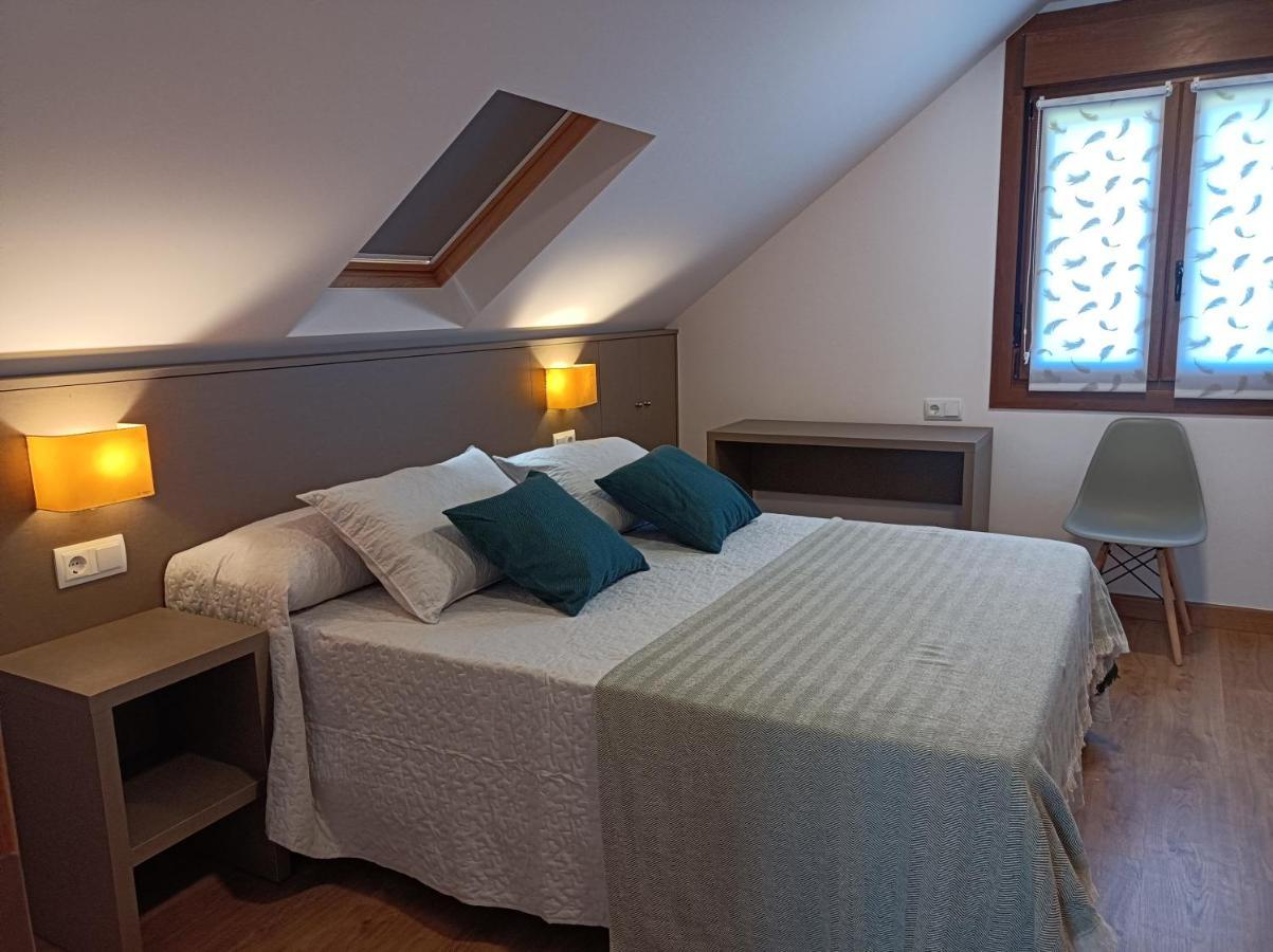 Albergue Hostel Nuestra Senora Del Camino Комбарро Экстерьер фото