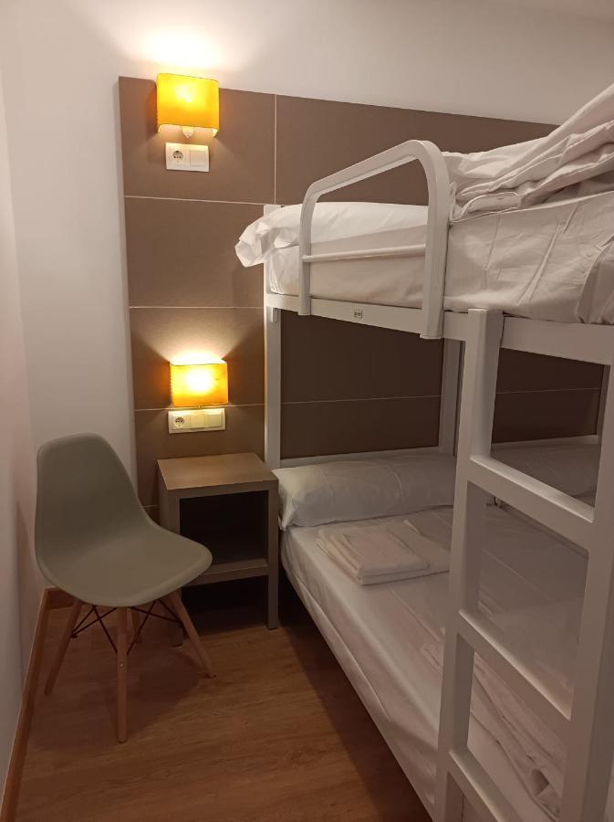 Albergue Hostel Nuestra Senora Del Camino Комбарро Экстерьер фото