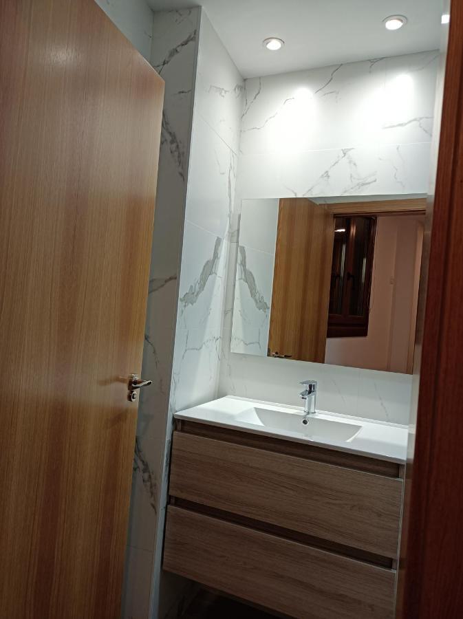 Albergue Hostel Nuestra Senora Del Camino Комбарро Экстерьер фото