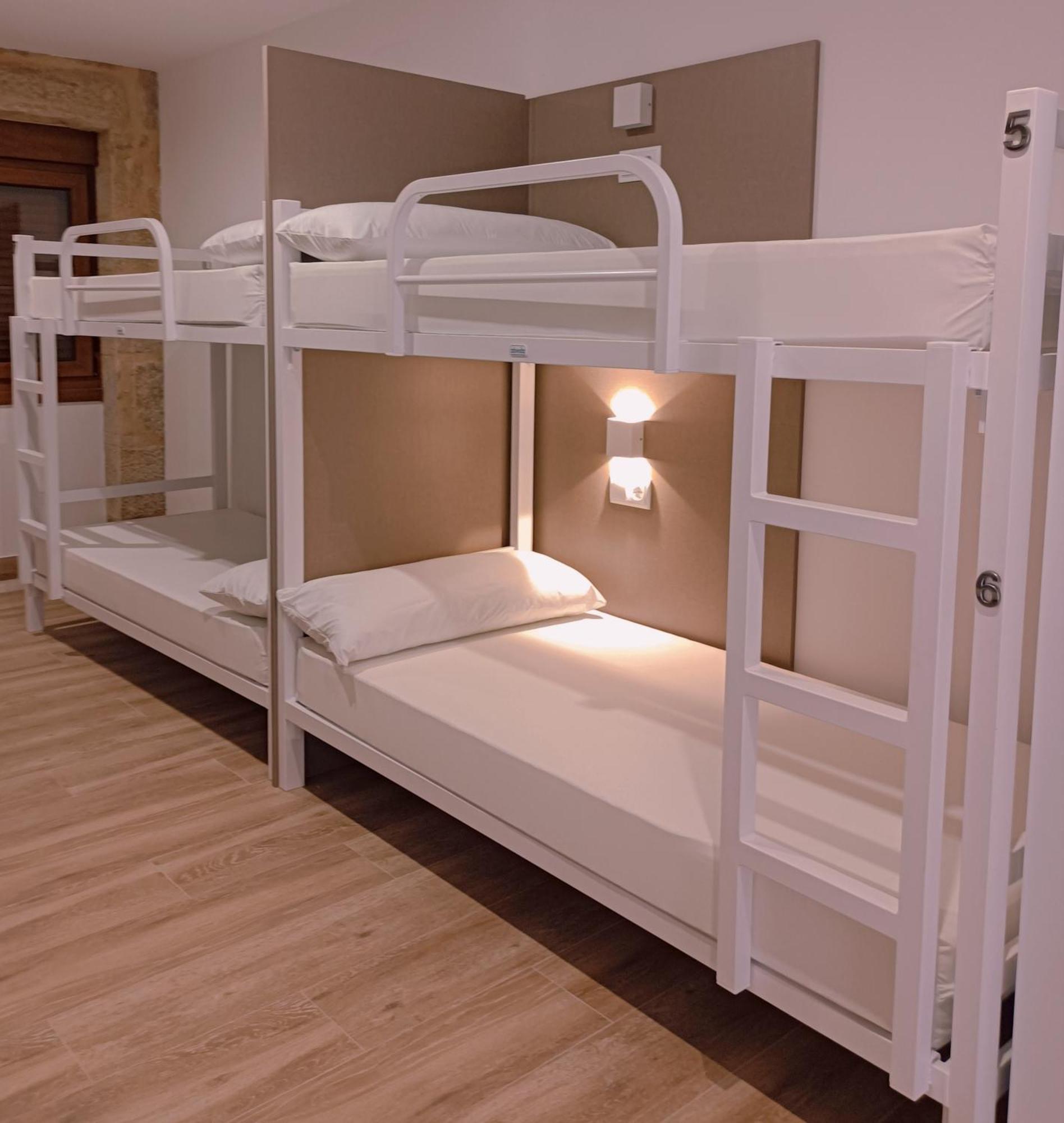 Albergue Hostel Nuestra Senora Del Camino Комбарро Экстерьер фото